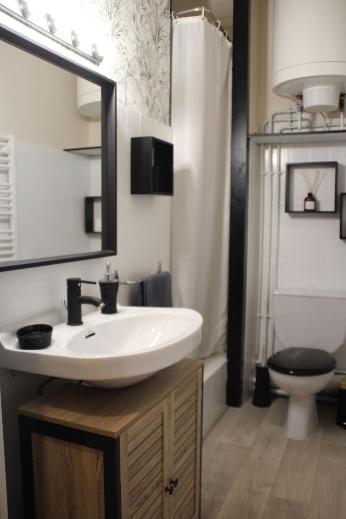 Pyrene Holidays- Residence Le Grand Hotel - Studio Lumineux A 2 Pas Des Thermes De Capvern Les Bains Exterior photo